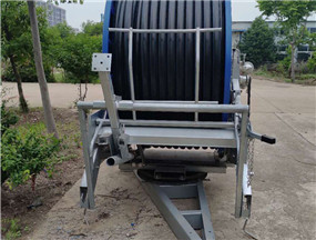 自动化灌溉设备